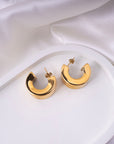 Chic Gold Essence Earrings