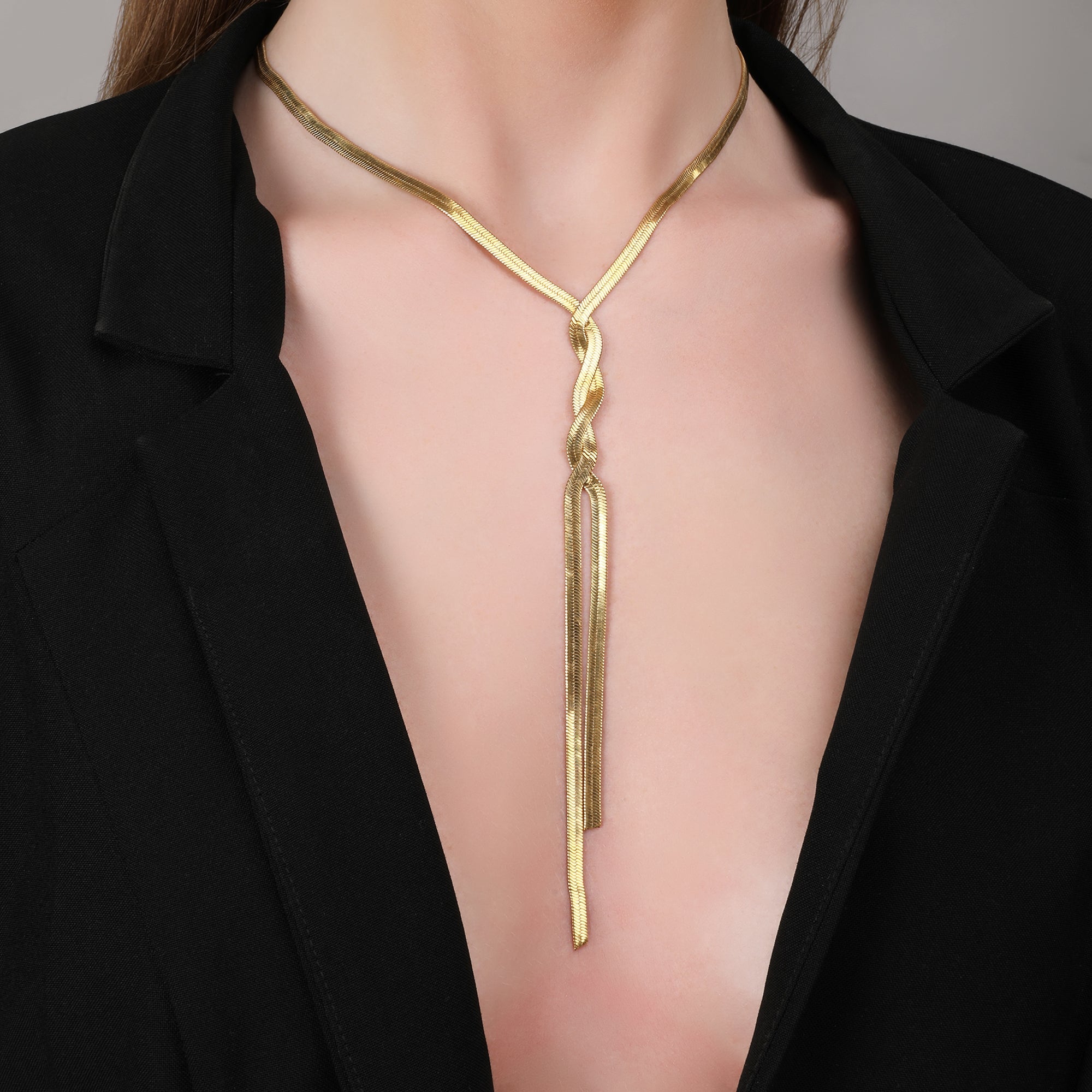The Intwined Chain Necklace