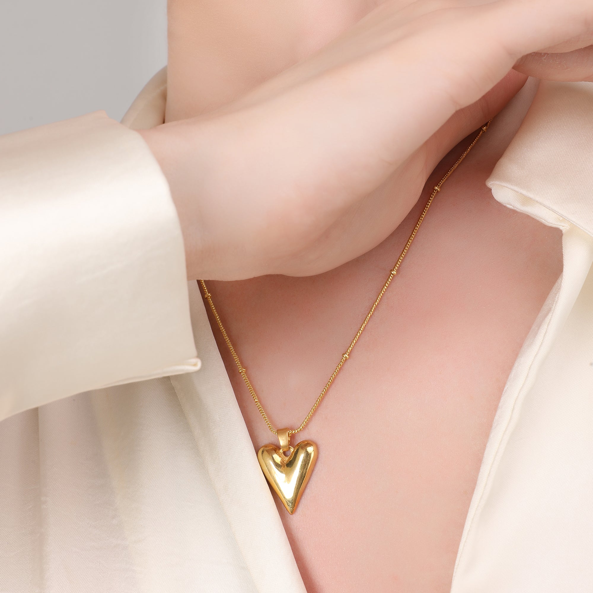 The Adore Pendant Necklace