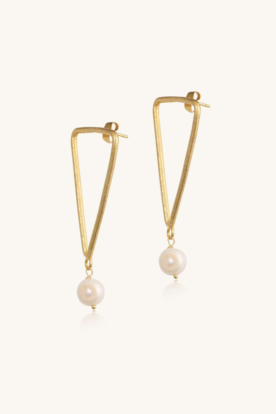 pearl, trigon, earring, jewelry, fashion, style, elegance